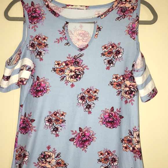 Dress 👗 - Picture 2 of 11